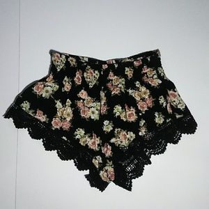 Forever 21 Shorts ❤️ Women's Medium